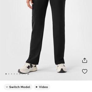 Figs women’s  Black Kade Cargo Pants small